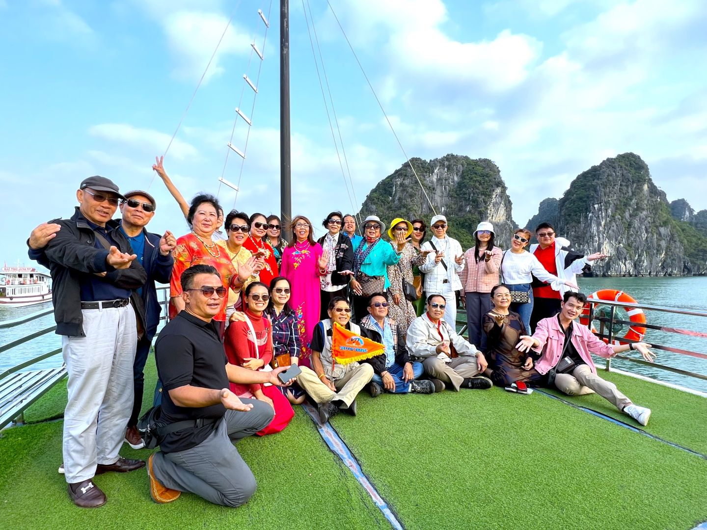 A tour group visit Halong Bay organized by Viet Top Travel